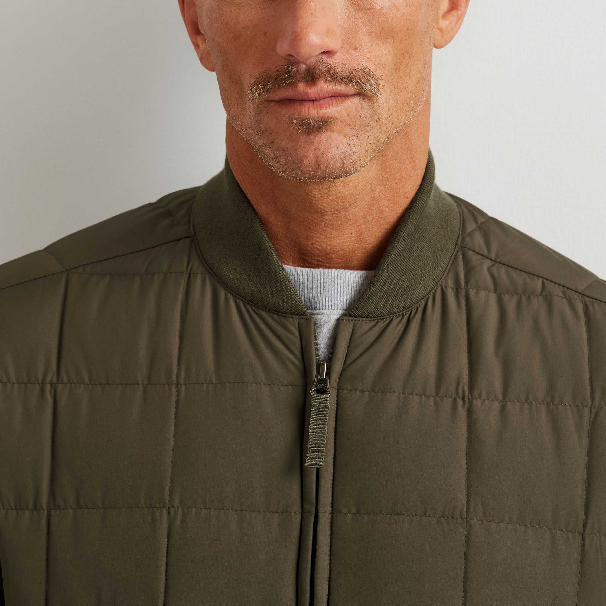 01-821-CHAMARRA SHAW DOWN BOMBER-EDDIE BAUER