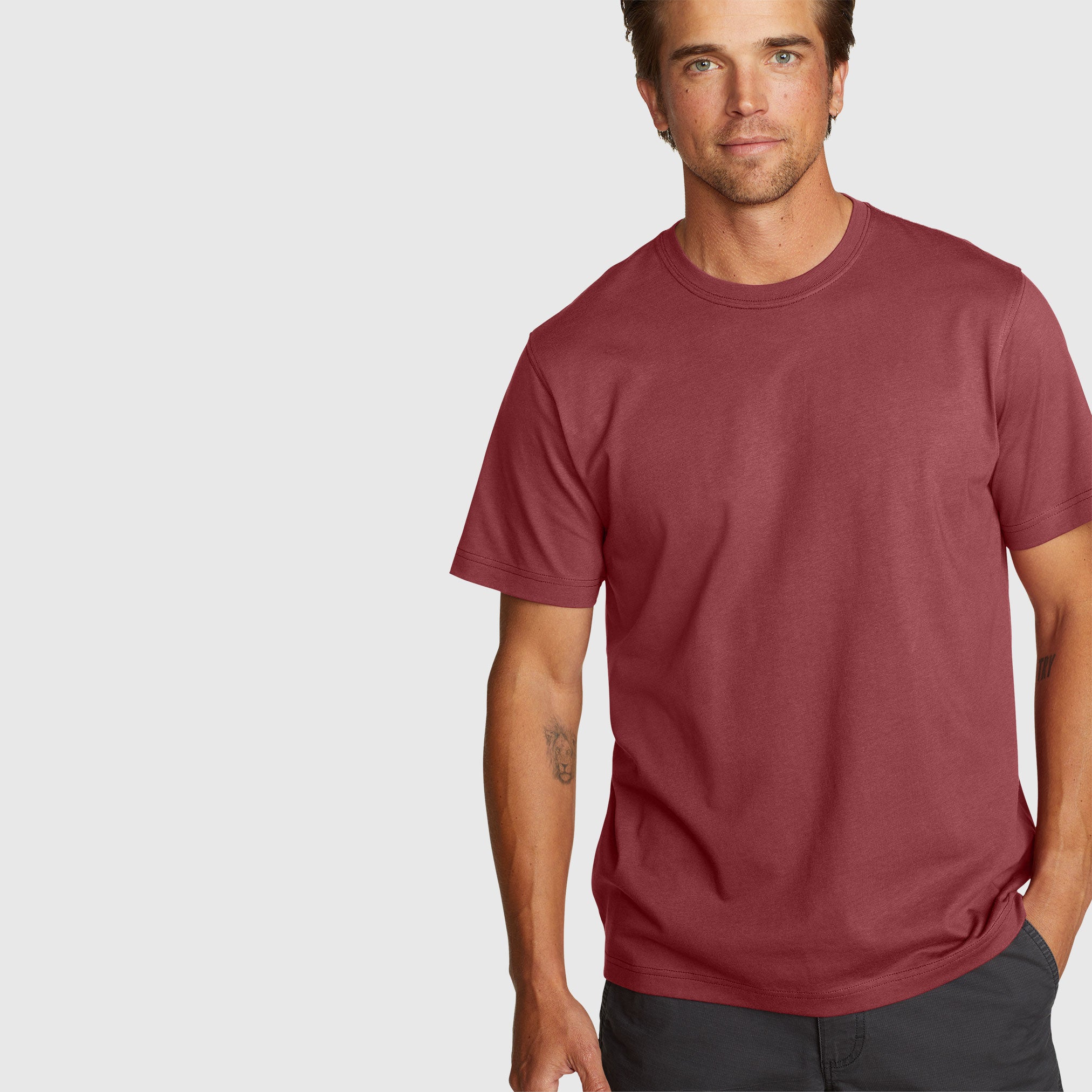 33-2534-PLAYERA LEGEND WASH COTTON CLASSIC-EDDIE BAUER#color_590-dk-ruby