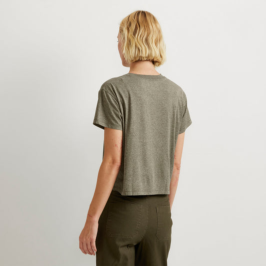 09-4484-TEE SURREAL TRAVEL CREW-EDDIE BAUER#color_320-dk-fatigue