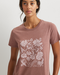09-4716-PLAYERA GRAFICA FLORAL-EDDIE BAUER