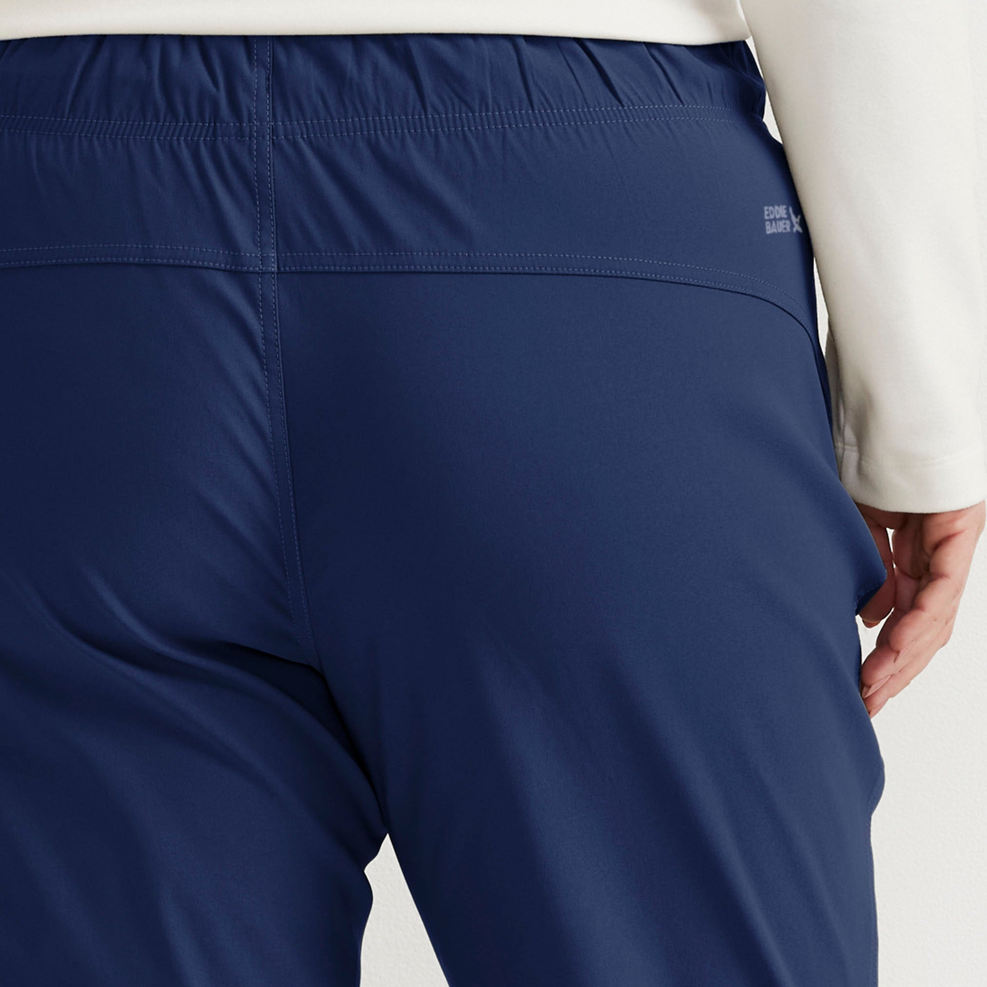 31-5892-RAINIER JOGGER-EDDIE BAUER