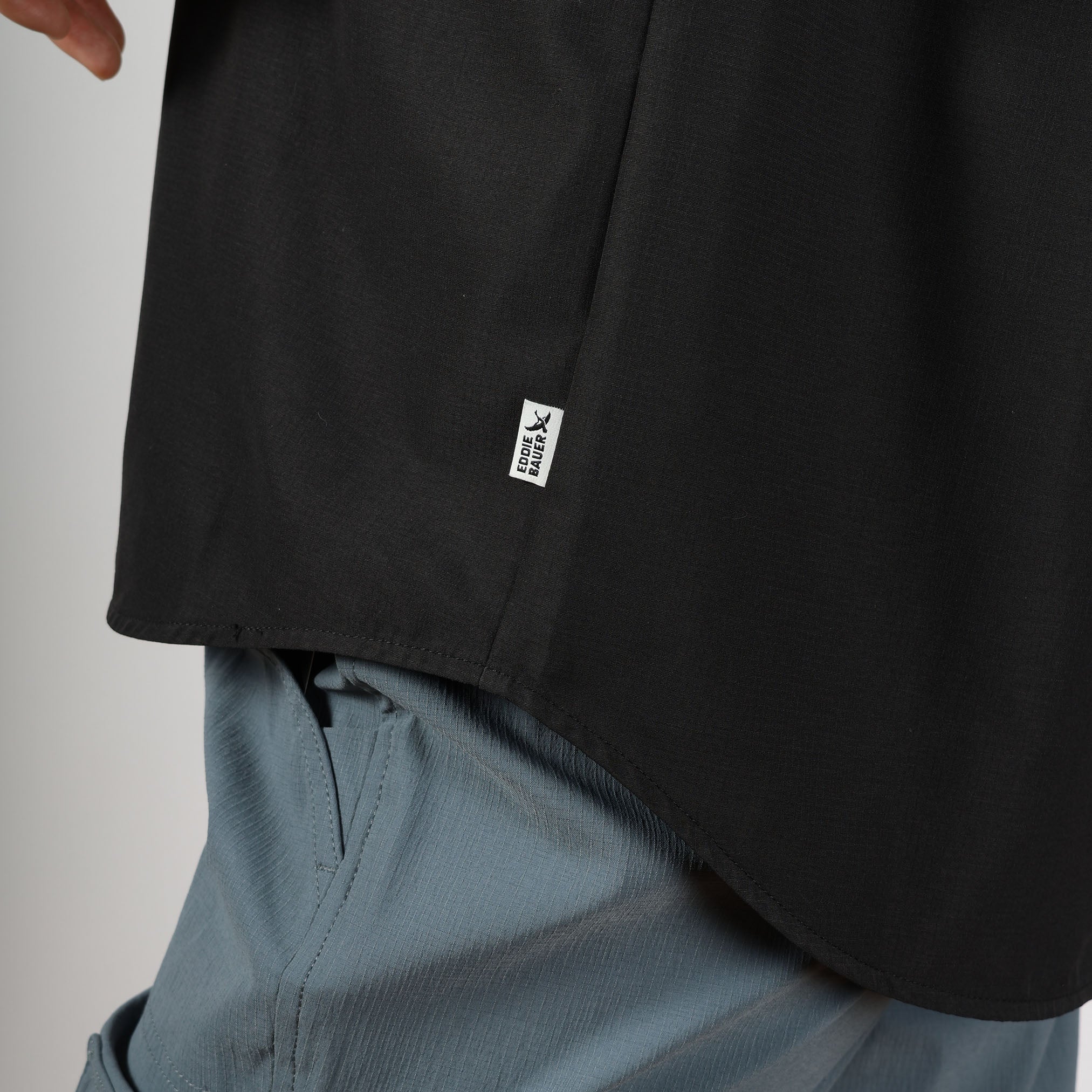 31-6065-CAMISA RAINIER RIPSTOP MANGA CORTA-EDDIE BAUER